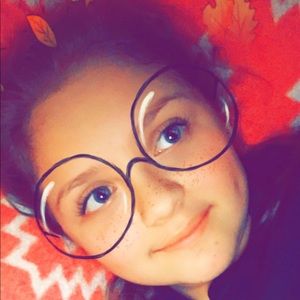 Meet your Posher, Brianna